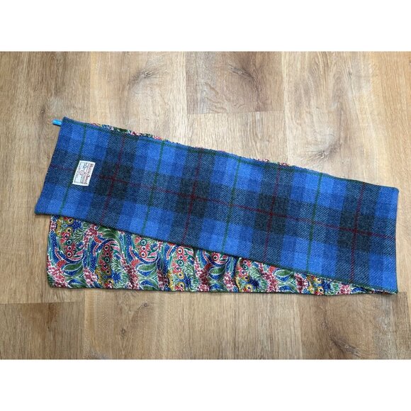 Harris Tweed Scarf Blue Tartan Wool Silky Paisley Backing - Picture 3 of 8